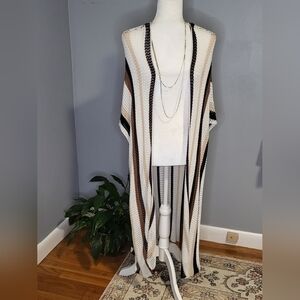 House of Harlow 1960 Brown Tan Cream Long Knitted Shawl Topper One Size